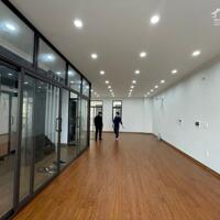 Cho thuê sàn văn phòng tầng 2 80m2 tại Vinhomes Marina