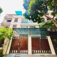 Bán Biệt thự nhà vườn phố Trần Bình Cầu Giấy  106m2, nhà 4 tầng, mặt tiền 6.6m cả khu có một nhà bán