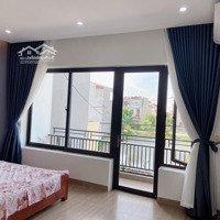 Cho Thuê Nhà Riêng 100M2, 3 Tầng, Full Option