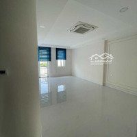 Cho Thuê Căn Villa Mystery Quận 2 Xây 1 Hầm 4 Lầudiện Tíchsử Dụng 418M2 Có Thang Máy Máy Lạnh Giá Rẻ