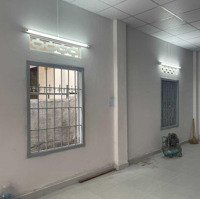 Cho Thuê Nhà Đối Diện Tháp Bà Ponagar, 5Mx15M, 1 Trệt 1 Lửng, 3 P.ngủ