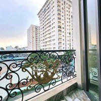 Căn Hộ Có Balcony ,Thang Máy - Hầm Xe , Đường Cmt8 Q10