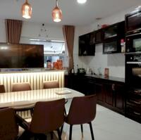 Bán villa nghỉ dưỡng sát biển 275m2 3 tầng 5 phòng ngủ giá 5ti