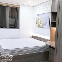 Chinh Chủ Bán Căn 2 Ngủ 91M2 Tại 173 Xuân Thủy Tòa A 2 Ngủ Full Đồ Ban Công Tây Bắc Sổ Đỏ.