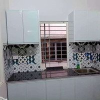 Bán Nhà Tập Thể Lò Đúc Ngõ Nông Nhà Mới Chỉ Việc Xách Vali Về Ở 42M2