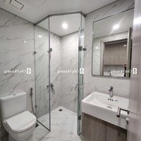 Cắt Lỗ Căn Studio 30M2, Toà C, Giá Bán 1.94 Tỷ, View Bể Bơi, Bc Đông Nam, Ở Ngay, Masteri West Heights