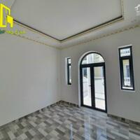 Tôi cần bán căn nhà 1t1l 72m2 dtsd 200m2 SHR thổ cư 100% đường ô tô thông phường hiệp hòa