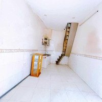 Nhà Bán Đường Đoàn Văn Bơ, 44M2, Gần Cầu Tân Thuận, Nhỉnh 2 Tỷ