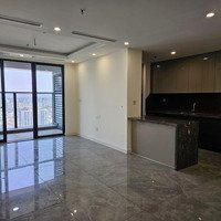 Cho Thuê Gấp Căn 2 Phòng Ngủ 2 Vệ Sinh132M2 Nhà Mới Bao Phí Quản Lý