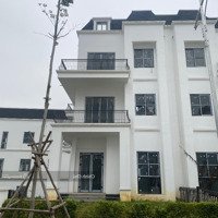 Cần Bán Gấp Căn Bt 285M Khu C Xanh Villas, Giá Bán 12 Tỷ, View Thoáng, Hướng Mát Tiện Đi Lại.