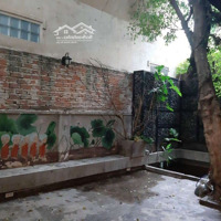 Nhà Sân Vườn - Hồ Tiểu Cảnh 90 Nguyễn Công Hoan Quận Phú Nhuận