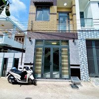 Gia Đình Cần Bán Gấp Nhà Ở Xã Bình Chánh Giá Bán 1Tỷ 100 Triệuiệu Có Thương Lượng