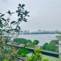 Bán nhà mặt phố Đặng Thai Mai view hồ tây, 70m2, ô tô đỗ, giá 31 tỷ 500tr