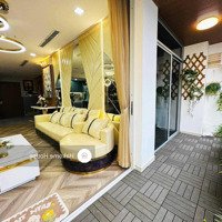 Bán Căn Hộ Vinhomes Central Park 3 Phòng Ngủ124M2, Nội Thất Decor Tuyệt Đẹp, View Sông, Miễn Phí Quản Lý