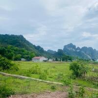 CHỈ CÁCH HÀ NỘI HƠN 40km A/C SỞ HỮU NGAY LÔ ĐẤT VIEW CÁNH ĐỒNG VÀ NÚI ĐÁ CỰC ĐẸP NHÌN BAO TRỌN XUỐNG DƯỚI LÀ LÀNG BẢN Ở LƯƠNG SƠN - HOÀ BÌNH