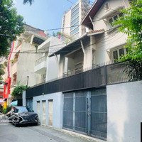 Villa Hơn 600M2 - Ngay Cao Thắng, Quận 3