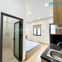 Studio Ban Công Riêng Rộng 30M2 - Full Nội Thất - Ngay Trung Tâm Gv