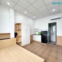 Trống Sẵn Studio Cửa Sổ Trời Full Nội Thất Giáp Quânn Bình Thạnh