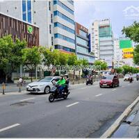 Cho thuê nhà 2 mặt tiền Quận Phú Nhuận, DT đất 600m2, gồm 2 khối nhà, 3 tầng