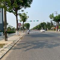 Bán lô góc 2 mặt tiền đường Nguyễn Kim và Phù Đổng trục thông vị trí đẹp , thuận tiện kinh doanh.