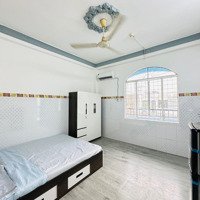 Chdv Nguyễn Hồng Đào - Khu Bàu Cát - 28M2 Ban Công - Giá 5 Triệu