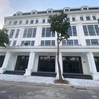 Cần Bán Căn Shophouse Louis 8 - Tổng Giá Đất + Xây Chỉ 20,5 Tỷ Bao Phí - Lh Thông Tin: 0922 660 555