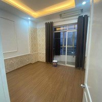 Cho Thuê Căn Hộ D11 Trần Thái Tông, 85M2, 3 Ngủ- 13 Triệu/Th