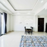 Căn Hộ Studio, Full Nội Thất, Ban Công Lớn, Gần Ngã Tư Hàng Xanh