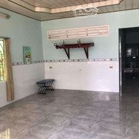 Cho Thuê Nhà Trệt Rộng Rãi Có Sân - 3 Phòng Ngủ Hẻm 188 Nguyễn Văn Cừ