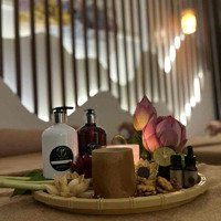 Cần Sang Lại Spa Đang Hoạt Động Mặt Tiền Đường Nguyễn Hiền Kdc 91B.