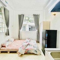 Cho Thuê Căn Hộ Studio Cửa Sổ Lớn , Full Nội Thất , Sát Chợ Hoà Hưng