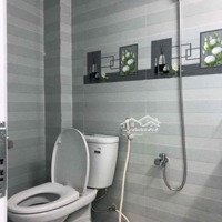 Nhà Nguyên Căn Đường 3/2 3 Tầng 3Pn2Wc(5,5X10M) Vào Ở Ngay, Giá Tốt