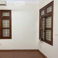 Cho Thuê Nhà Nguyễn Văn Cừ, Long Biên Hn. 70M2 X 3 Tầng Giá 12 Triệu/Th