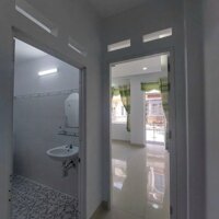 Nhà hẻm liên khu 8-9, Bình Hưng Hòa A, Bình Tân dt 64m2 1 lầu 2pn 2wc giá 4ty800