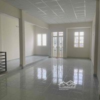 Cho Thuê 300M2Mặt Tiềntân Kỳ Tân Quý Quận Tân Phú