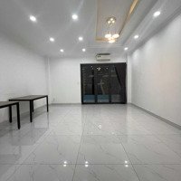 Chính Chủ Cho Thuê Văn Phòng Tầng Trệt Vạn Phúc City 35M2 Giá Bán 5,8 Triệu Có Sân Sau.