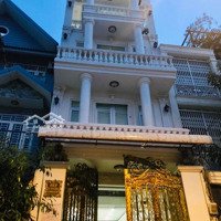 Bán Nhà Phân Lô Hoàng Quốc Việt, 42M2 × 4 Tầng, 4 Phòng Ngủmặt Tiền4M, 9.6 Tỷ