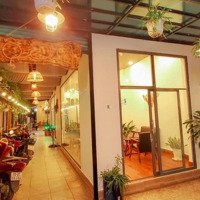 Cần Sang Lại Quán Cafe Ngay Đường Lê Hồng Phong