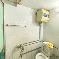 Cho Thuê Nhà Cấp 4, Ngõ 896 Nguyễn Khoái, Rộng 80M2,Xe 2.5 Tấn Đỗ