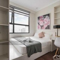 Cho Thuê Căn Hộ Vinhomes Nguyễn Chí Thanh,Diện Tích90M2 2 Ngủ Đủ Đồ Giá Thuê 18 Triệu. Liên Hệ: 0945894297