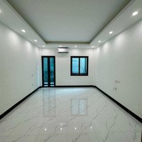 Nhà 3T*42M2 Sau Trường C1,C2.Cách 1 Nhà Ra Đường Xe Tải Tránh.chỉ 2 Tỷ