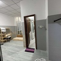 Cho Thuê Căn Hộ 50M2 Có Phòng Ngủ Riêng Hiệp Thành