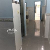 Phòng Lầu Đúc 18M2, Jờ Tự Do, K Chung Chủ,Để Xe Rộng, Đg Nhựacao Lỗ Q8