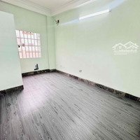 Căn Hộ Studio - Cửa Sổ, Đầy Đủ Nội Thất- Quận 3