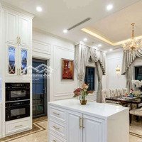 Biệt Thự Khá Đẹp Ở Gần Biển Mân Thái Đn, 200M2 Ngang 10M, 3 Tầng 6 Pn