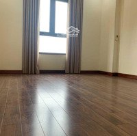 Bán Căn Hộ Chung Cư 110 M2 Chính Chủ Tại Từ Liêm