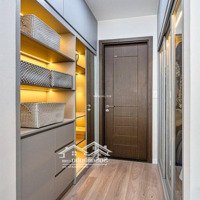 Cho Thuê Căn Hộ Chung Cư Sky Centerdiện Tích100M2, 3 Phòng Ngủ 2 Vệ Sinh Có Slot Oto Giá Bán 22 Triệu 0703.445.188 Trân