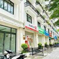 Cho thuê shophouse mặt phố Vinhome Hàm Nghi, Q Nam Từ Liêm. DT 99m x 5 tầng, mặt tiền 6m. Giá 70tr.