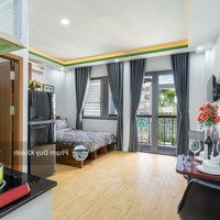 Khai Trương Căn Hộ Balcony - 30M2 - Đầy Đủ Nt - Sát Bên Ngã Tư Hàng Xanh