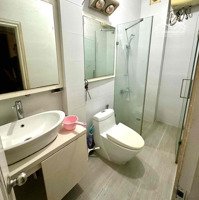 Em Có Căn Nhà Nhỏ Ngõ 67 Nguyễn Văn Cừ Cho Thuê 50M2-4N- 10 Triệu Gần Đủ Đồ